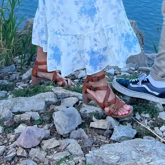 EUC MADEWELL  LORA SANDALS  - Picture 2 of 10